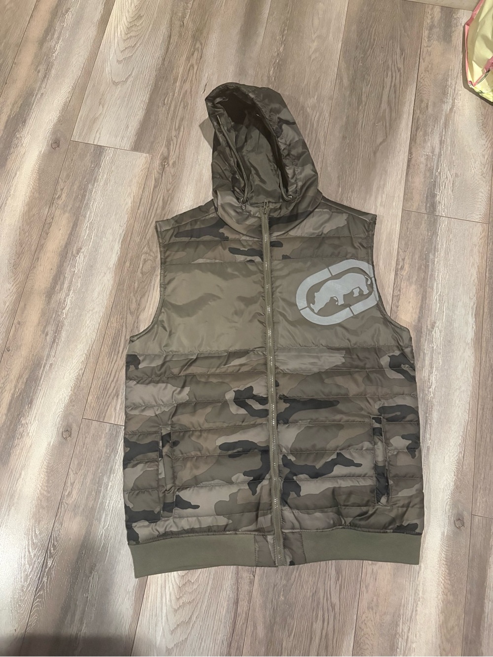 Ecko Unltd. Olive Green Camo Quilted Vest with Elephant Tag